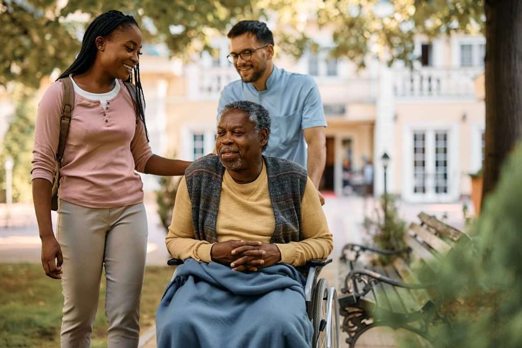soulistichospice-394134-daughter-caregiver-outside-image1